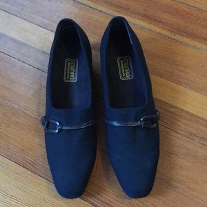 Munro Cindi Black Fabric Block Heel Pumps